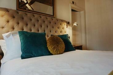شقة فندقية Upstairs At 33   Self Check In Boutique Accommodation In Worcester Centre