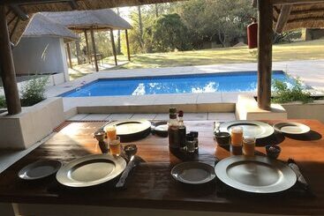 هتل Pine Valley Lodge