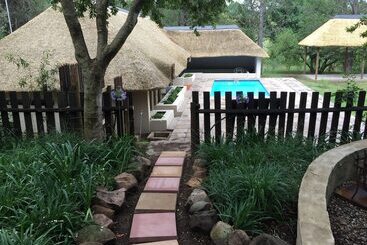 هتل Pine Valley Lodge