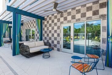 هتل Springhill Suites Lakeland