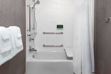 هتل Springhill Suites Lakeland