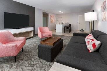 هتل Springhill Suites Lakeland