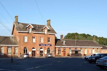 پانسیون Lindean Guest House