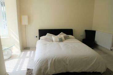 Pension Quiet House Beside Stansted Airport