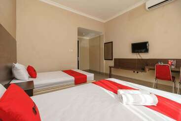 پانسیون Reddoorz @ Hotel Putri Gading Bengkulu