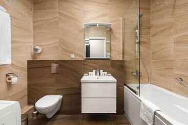 Radius Central House
