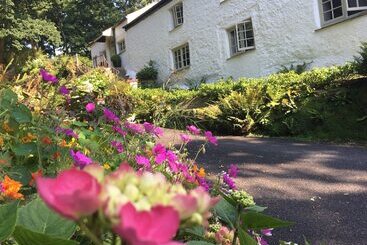 Spring Cottage B&b