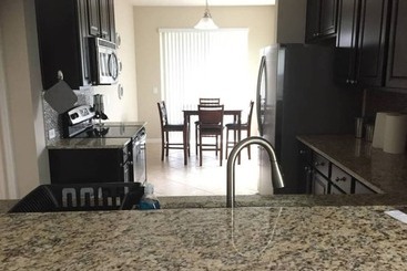10 Beds! Modern House. Universal & Convention