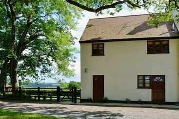 קוטג'' A Devon Rural Retreat