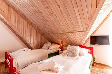 تختخواب و صبحانه Gronik