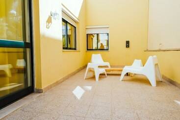 Help Yourself Hostels Restelo