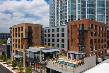 هتل Canopy By Hilton Austin Downtown