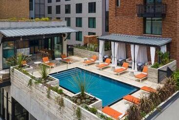 هتل Canopy By Hilton Austin Downtown