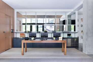 هتل Canopy By Hilton Austin Downtown