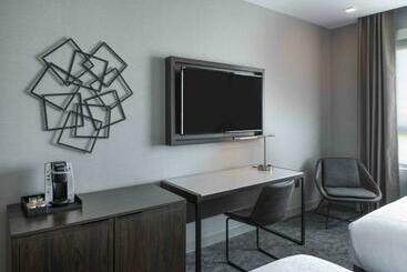 هتل Holiday Inn Express   Boston Logan Airport   Revere, An Ihg