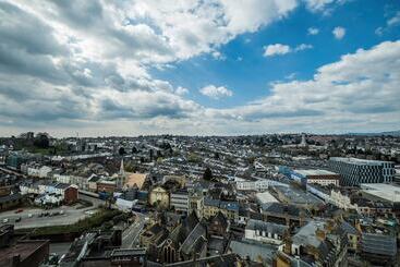 هتل Mercure Newport