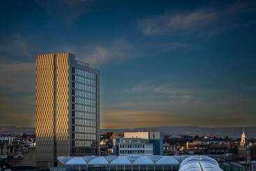 هتل Mercure Newport