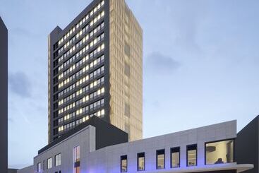 هتل Mercure Newport