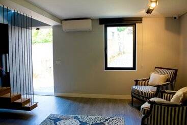 پانسیون Galafura Design House