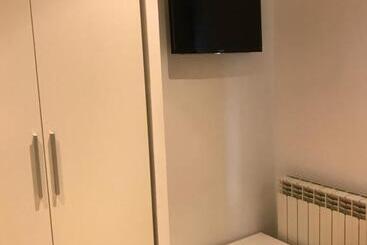 پانسیون Hostal Casiano Camarasa