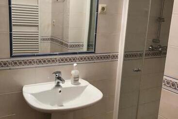پانسیون Hostal Casiano Camarasa