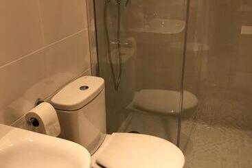 پانسیون Hostal Casiano Camarasa