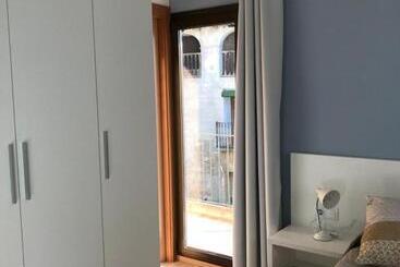 پانسیون Hostal Casiano Camarasa