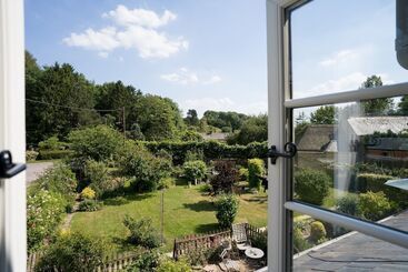 Stunning 2 Bed Cottage In Fordwells