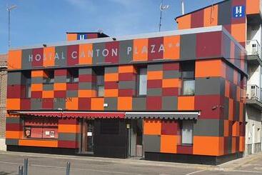 Hostal Canton Plaza