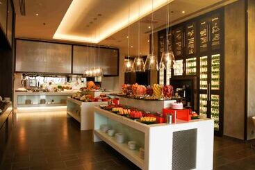 هتل Centro Corniche Al Khobar By Rotana