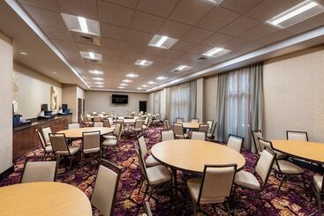 هتل Courtyard Winston Salem Downtown