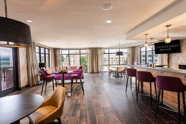 هتل Courtyard Winston Salem Downtown