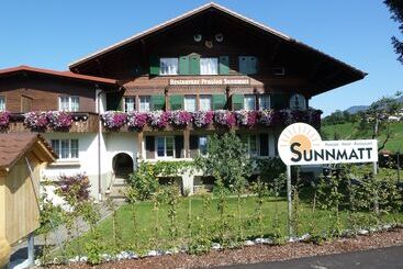 پانسیون Restaurant Sunnmatt