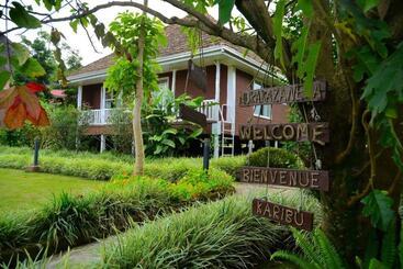 پانسیون Tiloreza Volcanoes Ecolodge