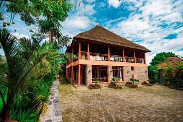 پانسیون Tiloreza Volcanoes Ecolodge