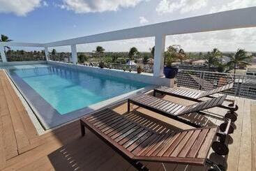 Sol Caribe Suites Deluxe Beach Club And Pool