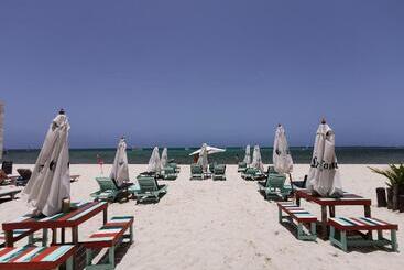 Sol Caribe Suites Deluxe Beach Club And Pool