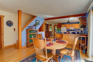 تختخواب و صبحانه Moss Mountain Inn