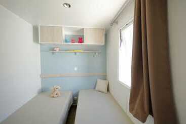 هتل Camping Campilo