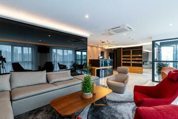 酒店 Woods  Genevethoiry
