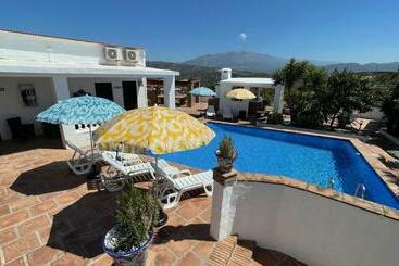 Casa Bambu Apartresort - Benamocarra