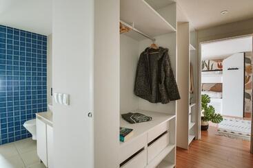 هاستل The Salty Pelican Yoga & Surf Retreat