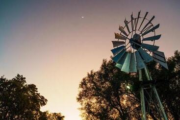 تختخواب و صبحانه Jonkershoek Guest Farm