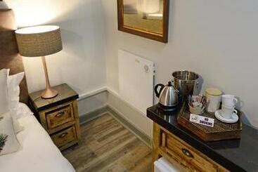 تختخواب و صبحانه Jonkershoek Guest Farm