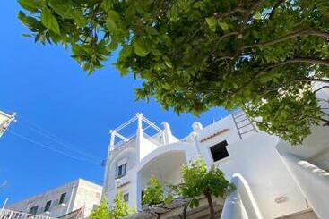 تختخواب و صبحانه Suites Edivino Design Capri