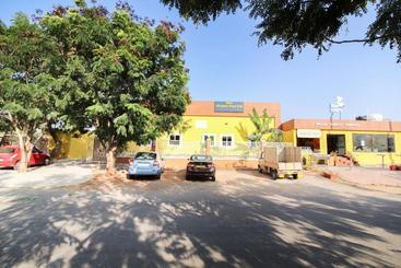 هتل Capital O 71726 Airport Stay Inn
