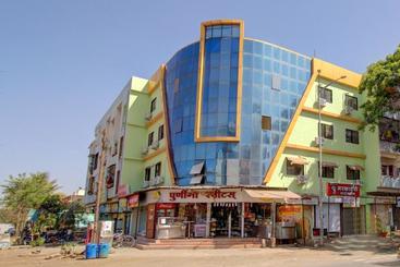 هتل Oyo 70282 Soham Service Apartment