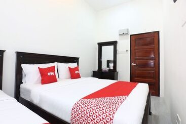 فندق Oyo 89678 Ady