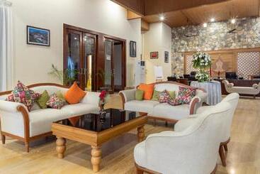 هتل Punarnava Resort & Spa