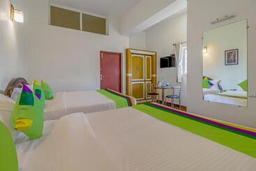 هتل Treebo Benaka Residency